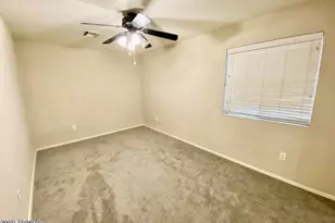 4056 E Abraham Ln, Phoenix, AZ 85050 - Photo 13