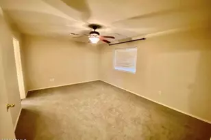 4056 E Abraham Ln, Phoenix, AZ 85050 - Photo 9