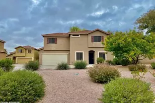 4056 E Abraham Ln, Phoenix, AZ 85050 - Photo 1