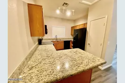 4056 E Abraham Lane, Phoenix, AZ 85050 - Photo 5