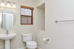 1935 W Busoni Pl, Phoenix, AZ 85023 - Photo 3