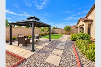 7416 S 34th Lane, Phoenix, AZ 85041 - Photo 11