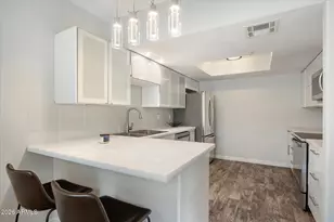 6885 E Cochise Rd, Paradise Valley, AZ 85253 - Photo 9