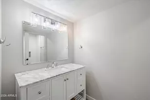 6885 E Cochise Rd, Paradise Valley, AZ 85253 - Photo 13