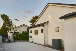 3602 E Highland Ave, Phoenix, AZ 85018 - Photo 35