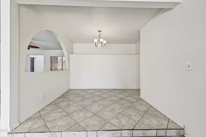 8610 N 42nd Drive, Phoenix, AZ 85051 - Photo 9