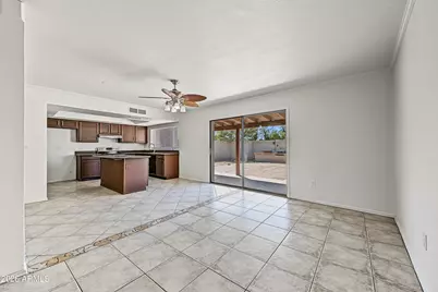 8610 N 42nd Drive, Phoenix, AZ 85051 - Photo 7