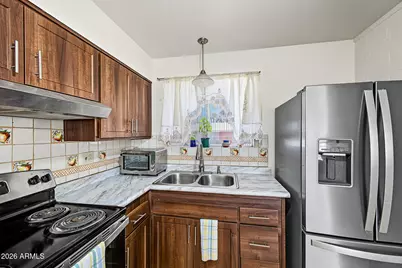 12019 N 107th Avenue, Sun City, AZ 85351 - Photo 9