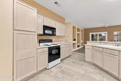 16386 W Crater Lane, Surprise, AZ 85374 - Photo 13