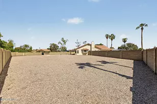 2336 W Highland Ct, Chandler, AZ 85224 - Photo 45