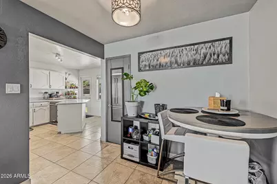 8119 E Mitchell Drive, Scottsdale, AZ 85251 - Photo 11