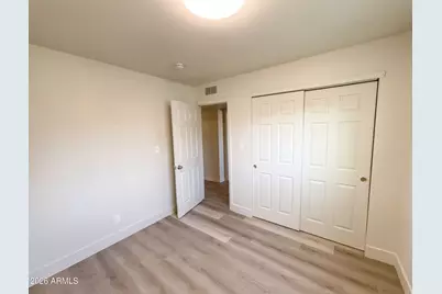 4253 E Vineyard Road, Phoenix, AZ 85042 - Photo 13
