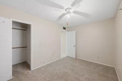 9329 N 44th Avenue, Glendale, AZ 85302 - Photo 17
