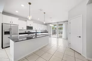 4240 W Coneflower Ln, San Tan Valley, AZ 85144 - Photo 5