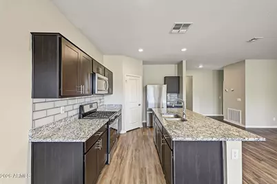 5882 N 195th Drive, Litchfield Park, AZ 85340 - Photo 5