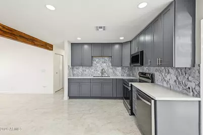 7525 E Moreland Street, Scottsdale, AZ 85257 - Photo 11