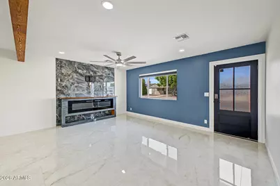7525 E Moreland Street, Scottsdale, AZ 85257 - Photo 3