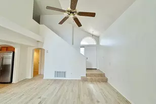 3040 E Wahalla Ln, Phoenix, AZ 85050 - Photo 3