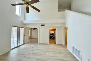 3040 E Wahalla Ln, Phoenix, AZ 85050 - Photo 5
