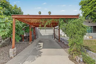 208 N Horne --, Mesa, AZ 85203 - Photo 3