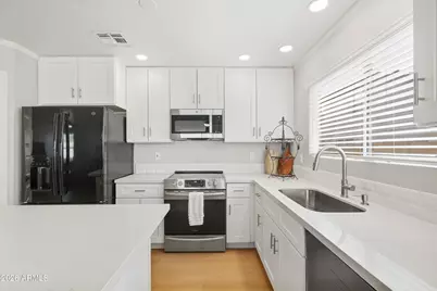 2303 E 35th Avenue, Apache Junction, AZ 85119 - Photo 5