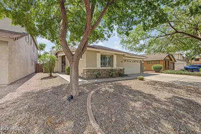 2401 W Silver Streak Way, San Tan Valley, AZ 85144 - Photo 3