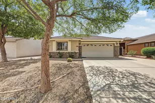 2401 W Silver Streak Way, San Tan Valley, AZ 85144 - Photo 1