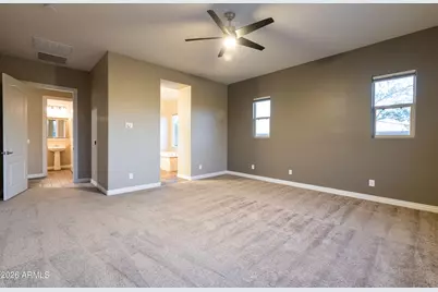 10058 W White Feather Lane, Peoria, AZ 85383 - Photo 37