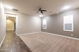 10058 W White Feather Ln, Peoria, AZ 85383 - Photo 31