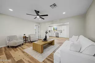 2532 W Columbine Dr, Phoenix, AZ 85029 - Photo 9