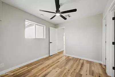 2532 W Columbine Drive, Phoenix, AZ 85029 - Photo 21