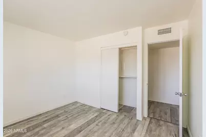 4635 W Laurel Lane, Glendale, AZ 85304 - Photo 5