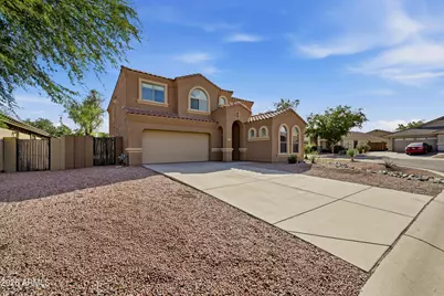 619 E Palomino Way, San Tan Valley, AZ 85143 - Photo 1