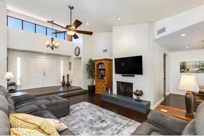925 E Waltann Lane, Phoenix, AZ 85022 - Photo 9