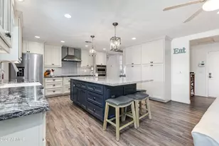 925 E Waltann Ln, Phoenix, AZ 85022 - Photo 17