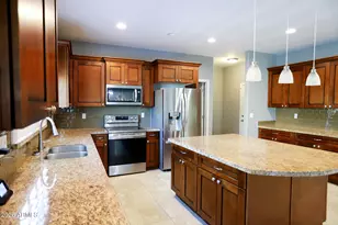 515 W Melody Dr, Phoenix, AZ 85041 - Photo 7