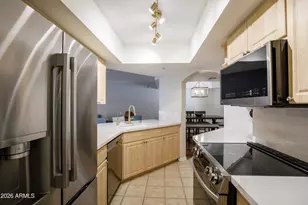 5104 N 32nd St, Phoenix, AZ 85018 - Photo 17