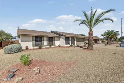 10402 W Harmont Drive, Peoria, AZ 85345 - Photo 5