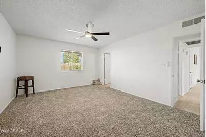 10402 W Harmont Drive, Peoria, AZ 85345 - Photo 19