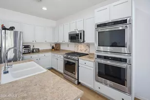 29339 N 67th Ave, Peoria, AZ 85383 - Photo 9