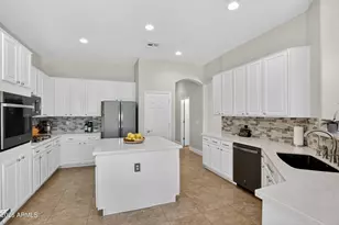 138 E Mary Ln, Gilbert, AZ 85295 - Photo 11