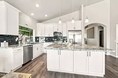 10918 E Navajo Drive, Sun Lakes, AZ 85248 - Photo 9