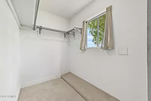 658 W Port Au Prince Ln, Phoenix, AZ 85023 - Photo 19