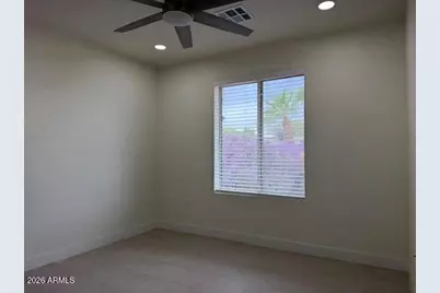 12016 N 34th Place, Phoenix, AZ 85028 - Photo 9