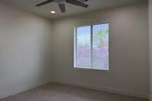 12016 N 34th Pl, Phoenix, AZ 85028 - Photo 9