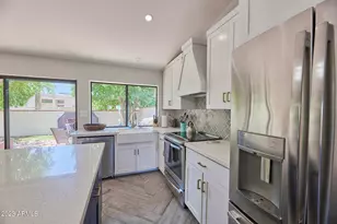 5750 N Scottsdale Rd, Paradise Valley, AZ 85253 - Photo 7
