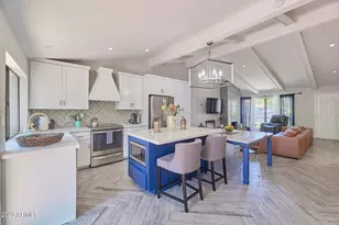 5750 N Scottsdale Rd, Paradise Valley, AZ 85253 - Photo 9