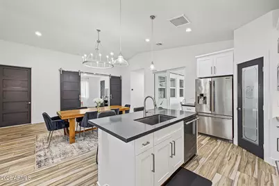 3806 N 14th Place, Phoenix, AZ 85014 - Photo 13