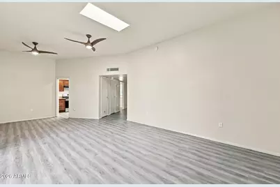 11020 W Thunderbird Boulevard, Sun City, AZ 85351 - Photo 11