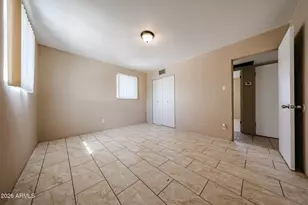 1933 W Mitchell Dr, Phoenix, AZ 85015 - Photo 15